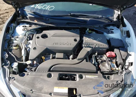 2017 Nissan Altima 2.5 S z USA, uszkodzony, nr VIN 1N4AL3AP4HC286010